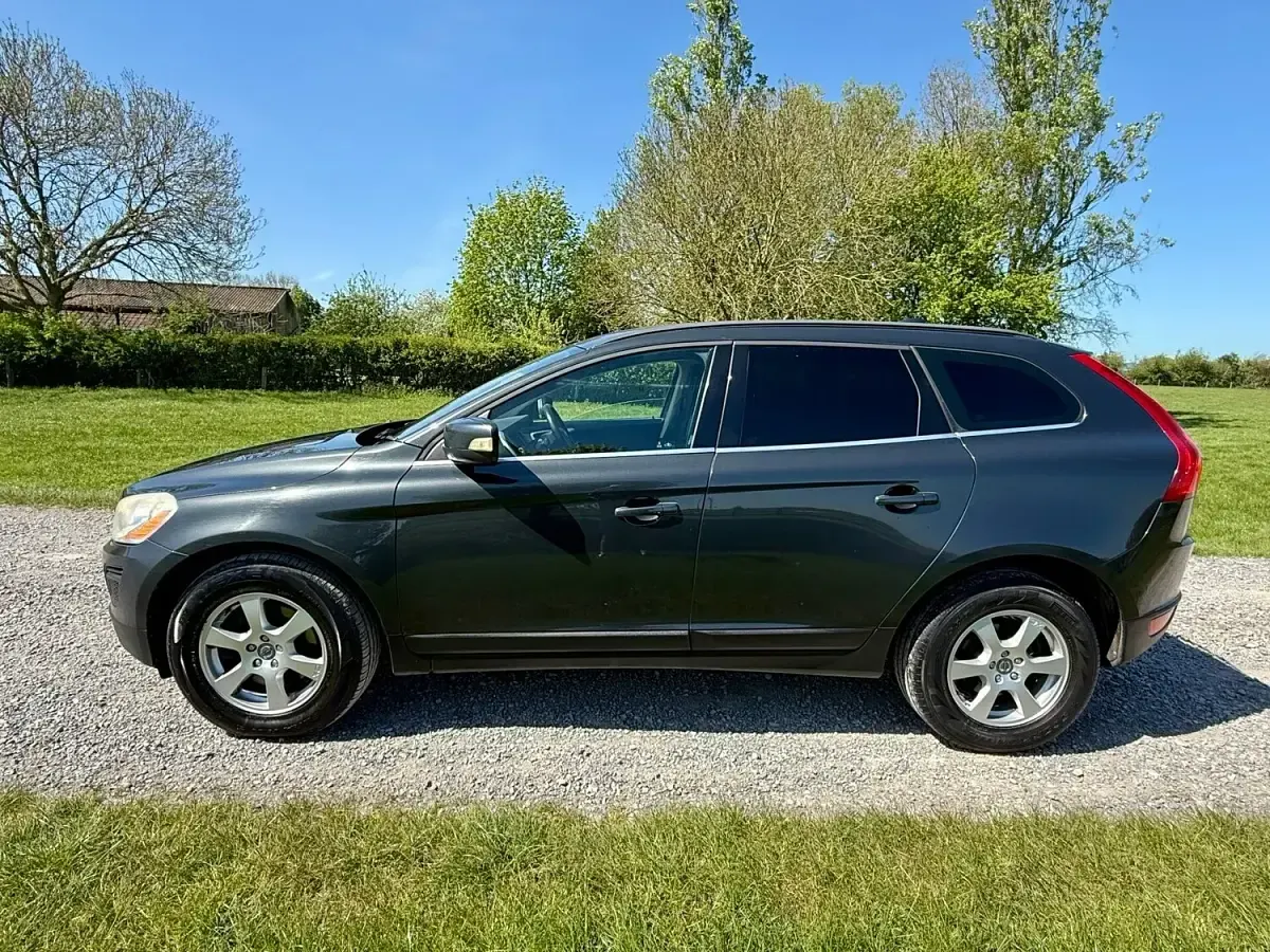 Used Volvo XC60 SE 205 HP (150 kW) 2011 Grey SUV