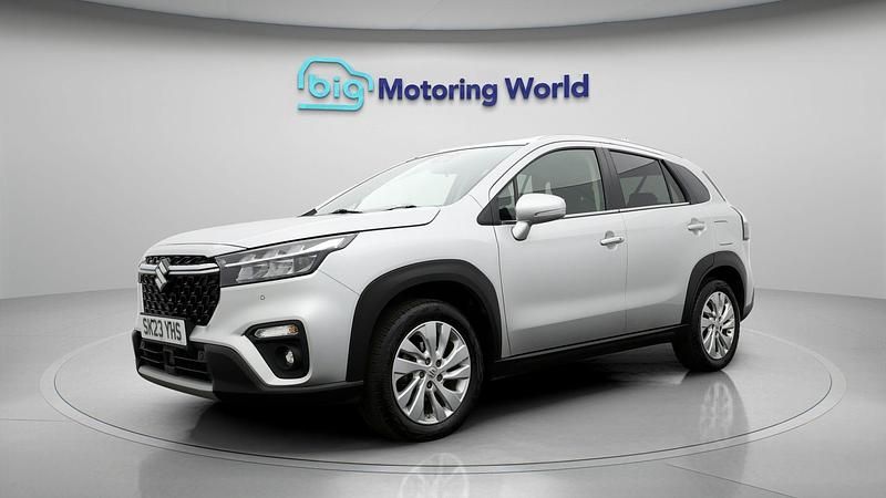 Usado Suzuki SX4 S-Cross 116 HP (85 kW) 2023 Prateado SUV