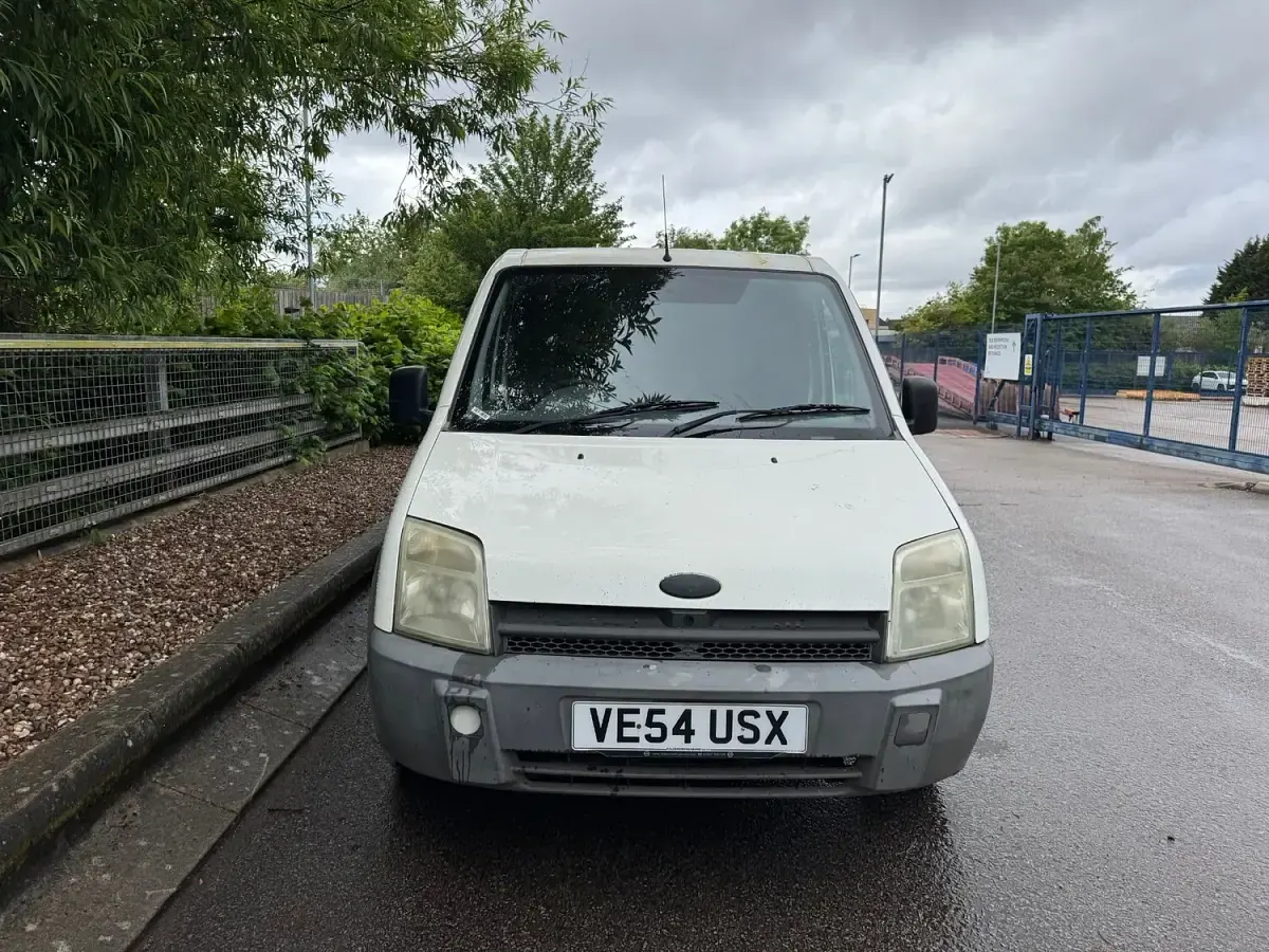Used Ford Transit 75 HP (55 kW) 2005 White Van