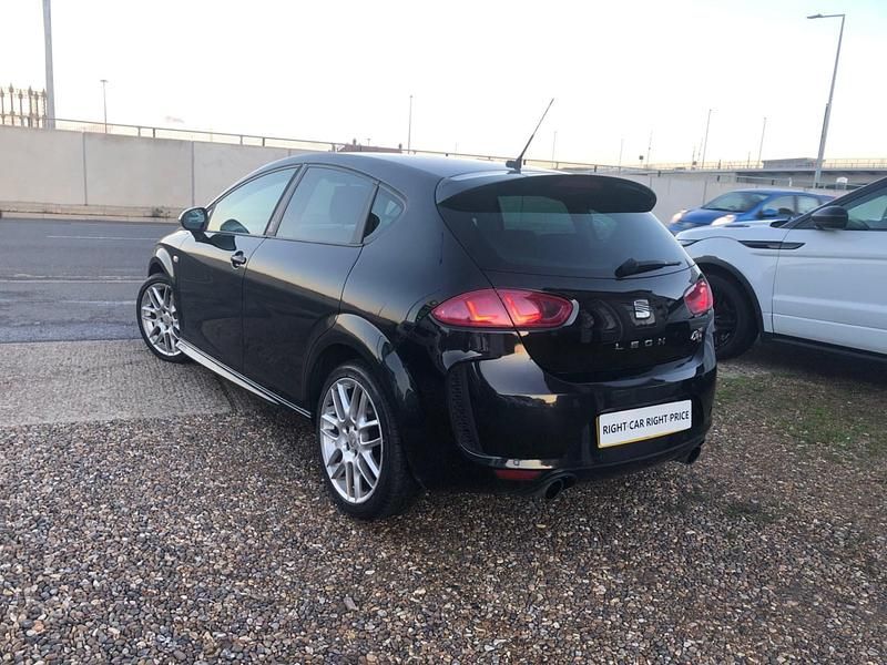 Used Seat Leon FR 170 HP (125 kW) 2012 Black Hatchback