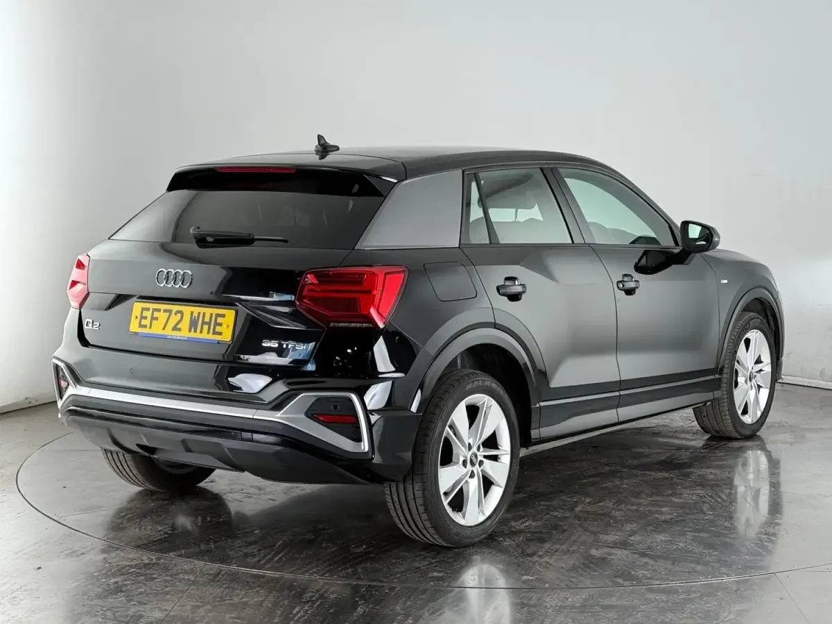 Gebraucht Audi Q2 S-Line 150 PS (110 kW) 2023 Schwarz SUV