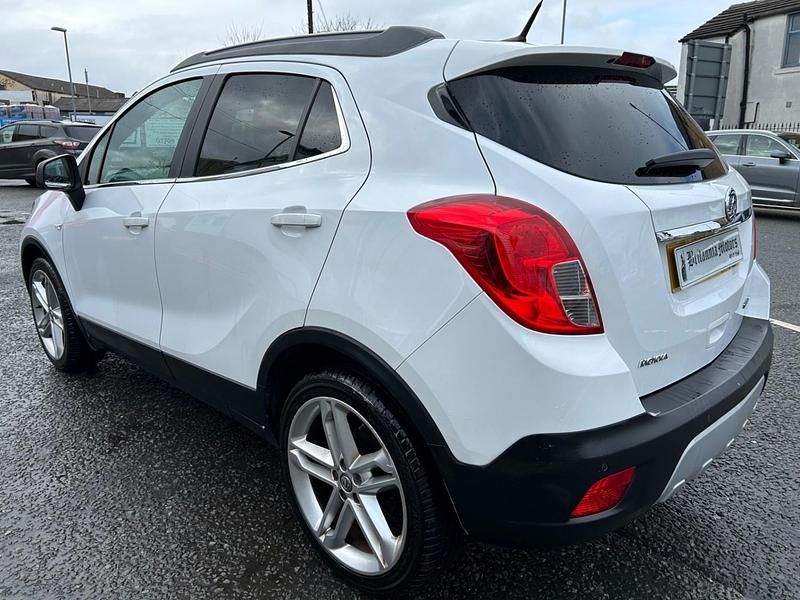 Używany Vauxhall Mokka Edition 140 KM (102 kW) 2015 Biały SUV