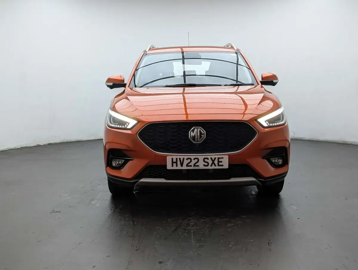 Used MG ZS Exclusive 111 HP (81 kW) 2022 Orange SUV