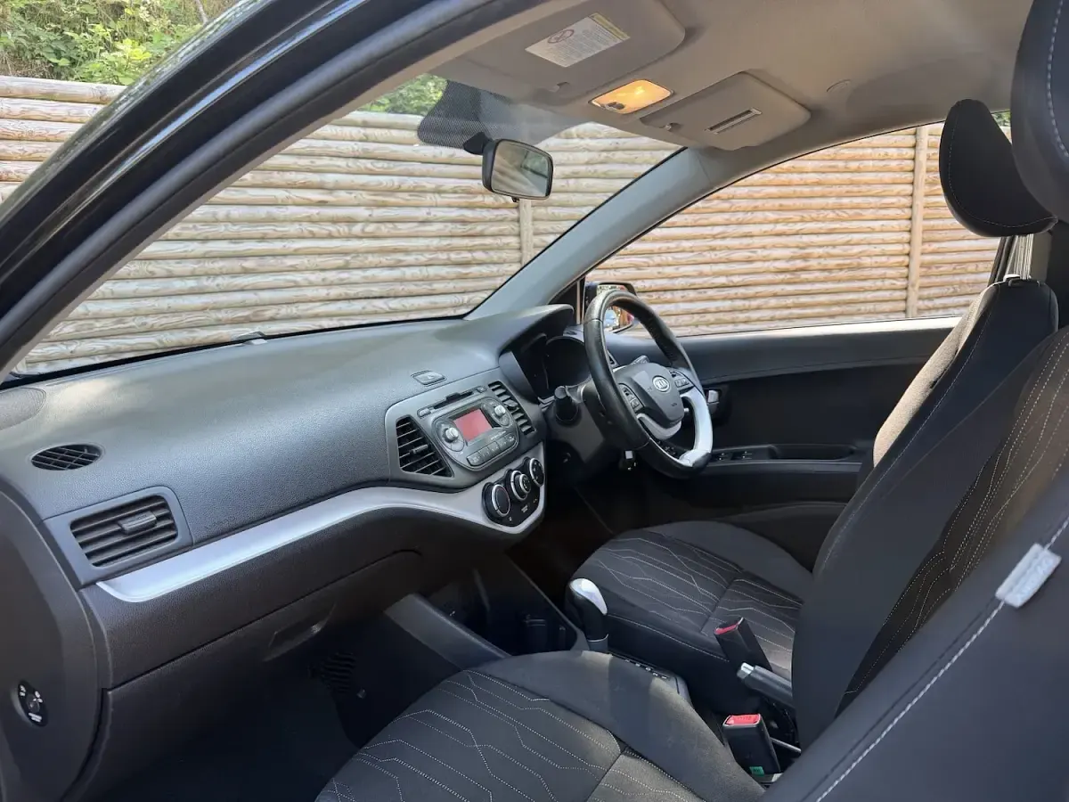 Used Kia Picanto 85 HP (62 kW) 2013 Black Hatchback