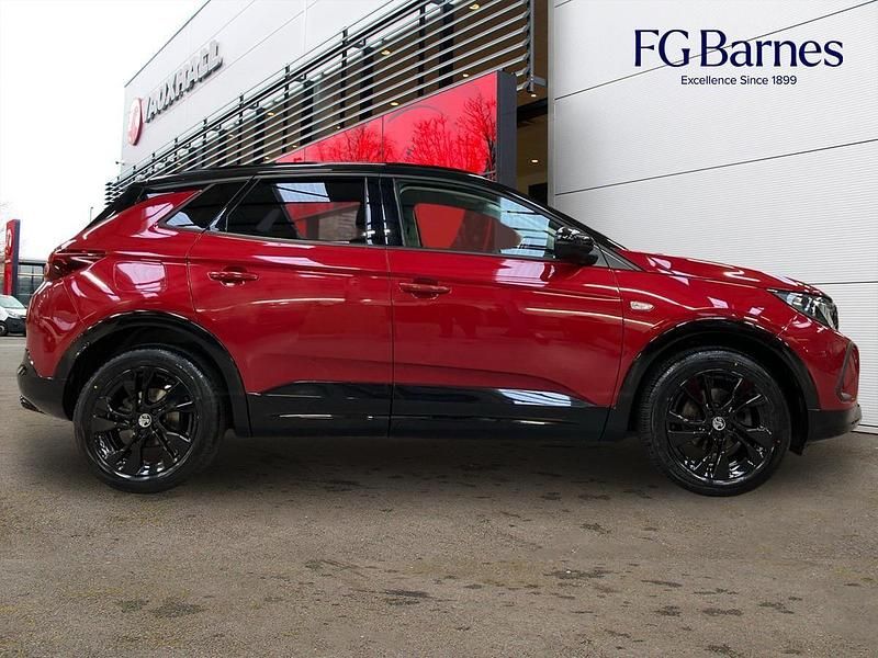 Used Vauxhall Grandland X GS Line 128 HP (94 kW) 2022 Red SUV