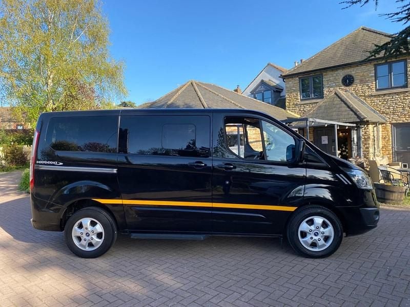 Used Ford Tourneo Titanium 130 HP (95 kW) 2018 Black MPV