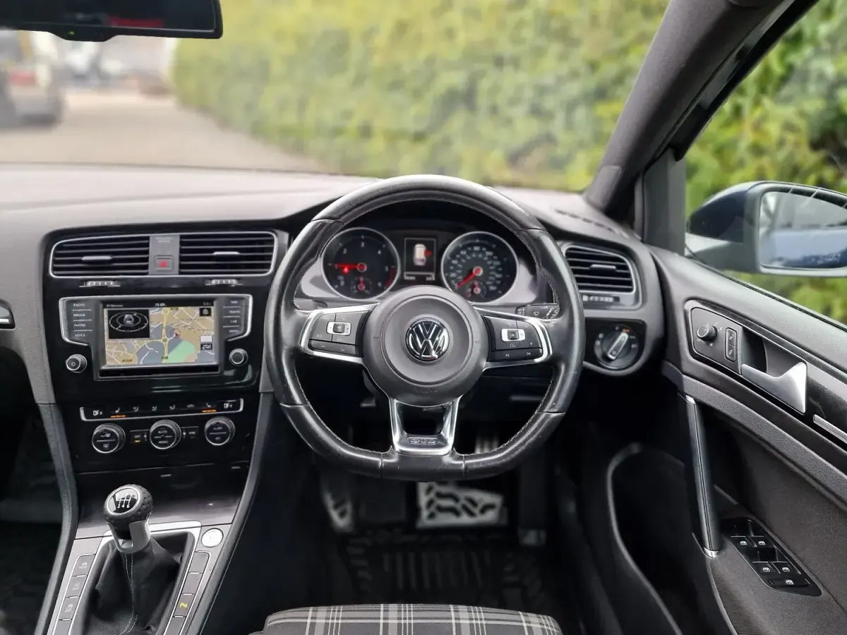 Used VW Golf VII GTD 2015 Blue Estate