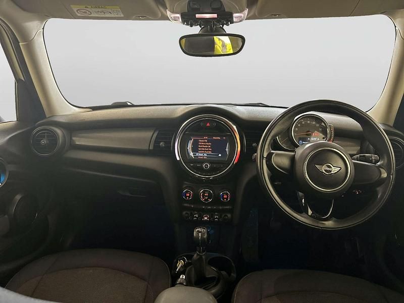 Used Mini Cooper D Hatch 116 HP (85 kW) 2017 White Hatchback