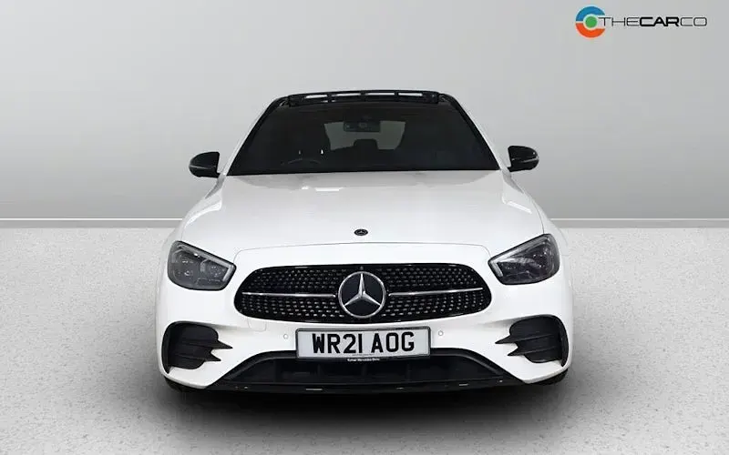Used Mercedes E220 AMG line 194 HP (142 kW) 2021 White Estate