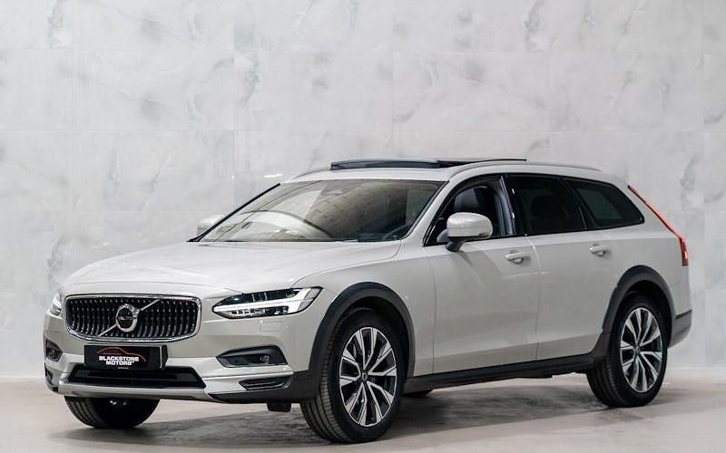 Usado Volvo V90 CC Plus 235 CV (172 kW) 2021 Dorado Familiar