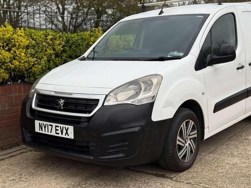 Second-hand Peugeot Partner 2017 Alb