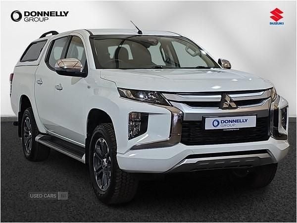 Used Mitsubishi L200 150 HP (110 kW) 2021 White Pickup