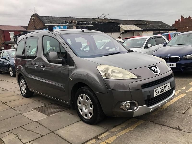 Used Peugeot Partner Tepee S 2009 Grey MPV
