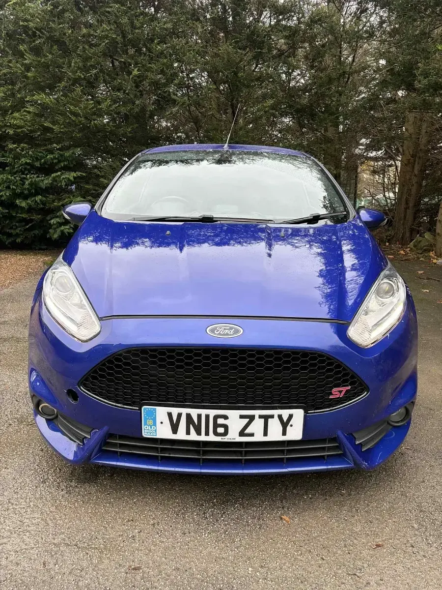 Used Ford Fiesta ST 179 HP (131 kW) 2016 Blue Hatchback