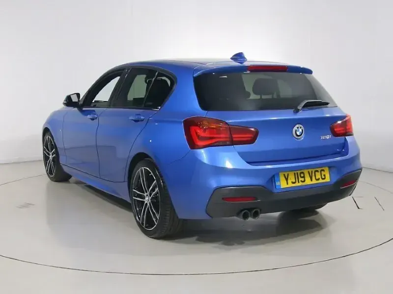 Used BMW 120 Efficient Dynamics 181 HP (133 kW) 2019 Blue Hatchback