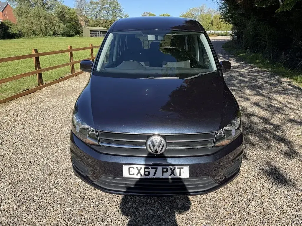 Used VW Caddy Life 102 HP (75 kW) 2017 Blue MPV