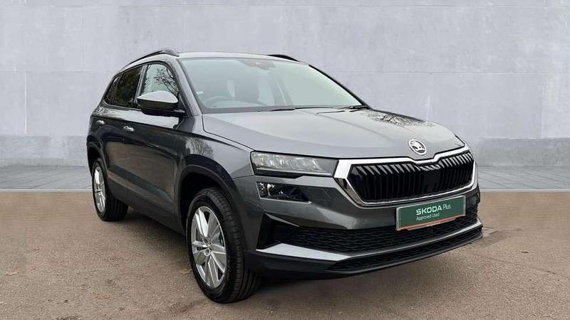 Graphite grey metallic Used 2024 Skoda Karoq SE Drive SUV | £21,728 (Fair price) - Image 1/4
