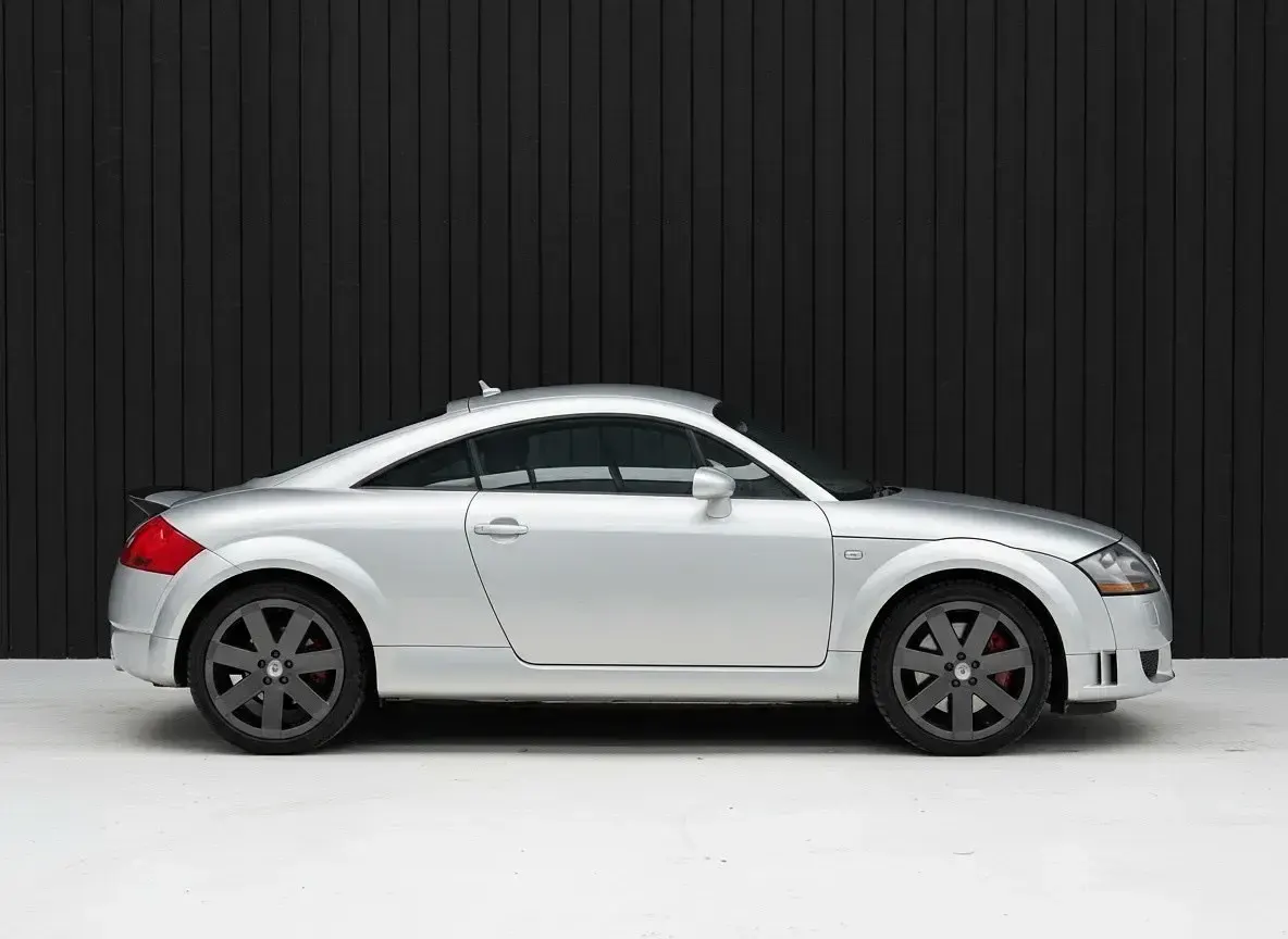 Używany Audi TT Performance 247 KM (181 kW) 2004 Srebrny Coupe