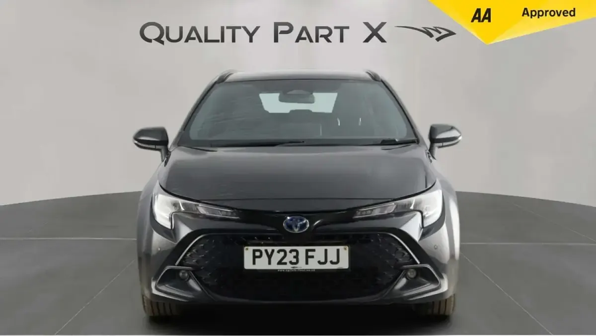 Used Toyota Corolla 140 HP (102 kW) 2023 Black Estate