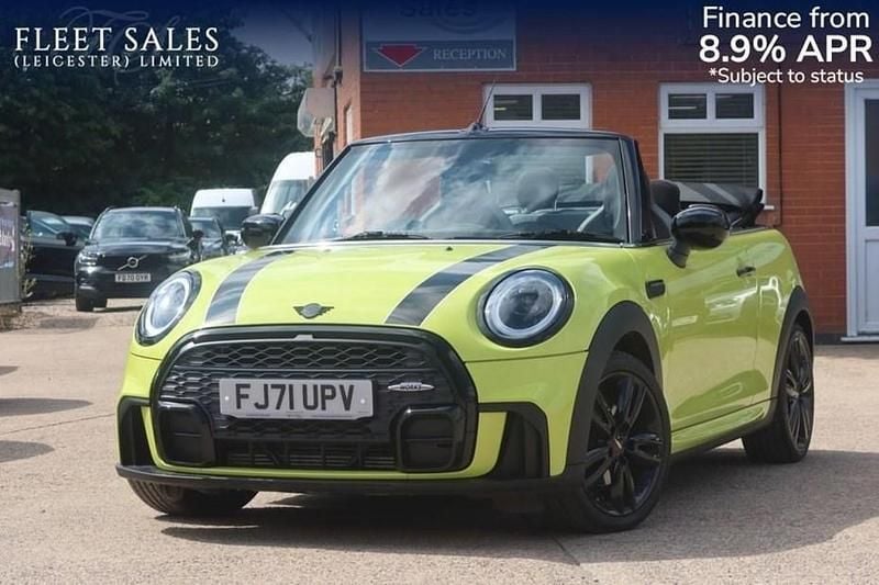Used 2021 Mini Cooper Sport Hatchback | £19,500 (Expensive) - Image 1/1