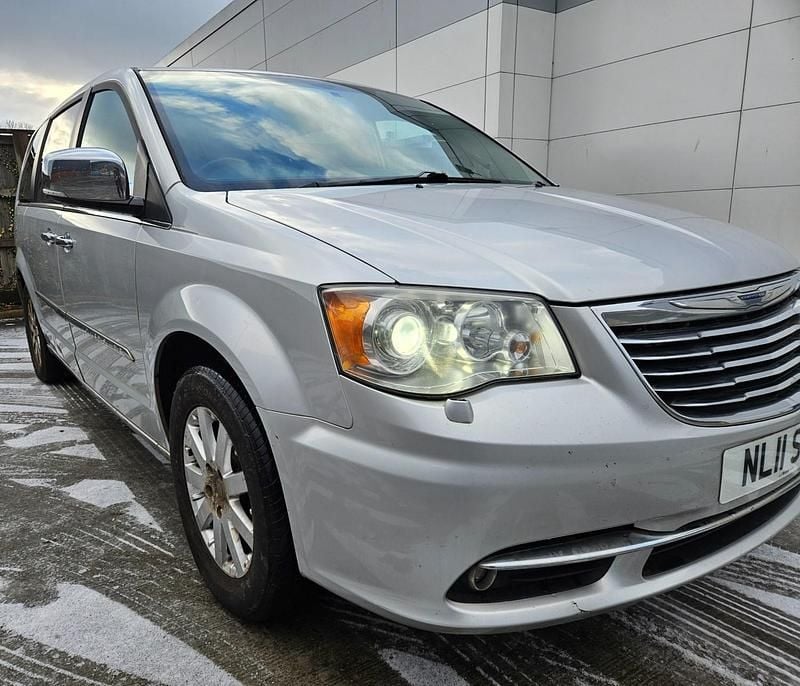 Used Chrysler Grand Voyager Limited 2011 Silver MPV
