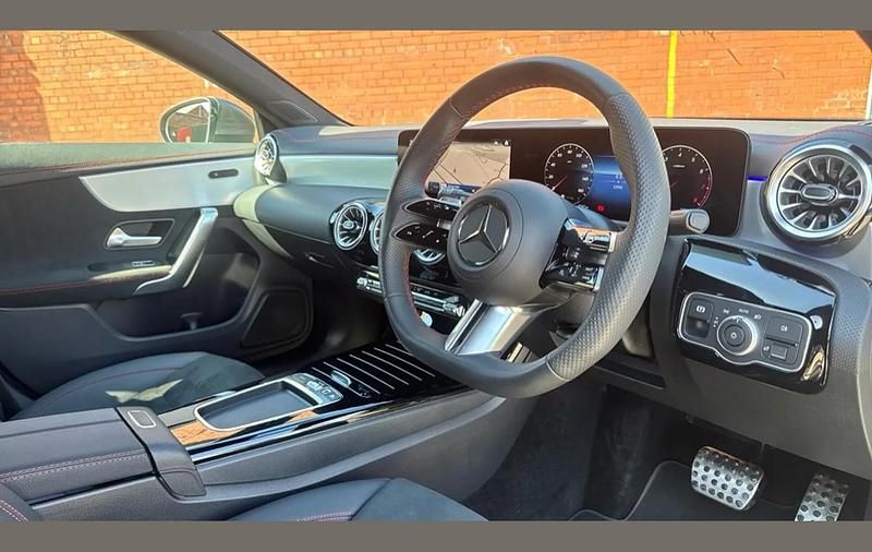 Occasion Mercedes CLA200 Executive 161 ch (118 kW) 2025 Gris Break
