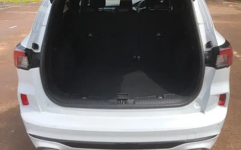 Used Ford Kuga ST-Line 120 HP (88 kW) 2020 White SUV