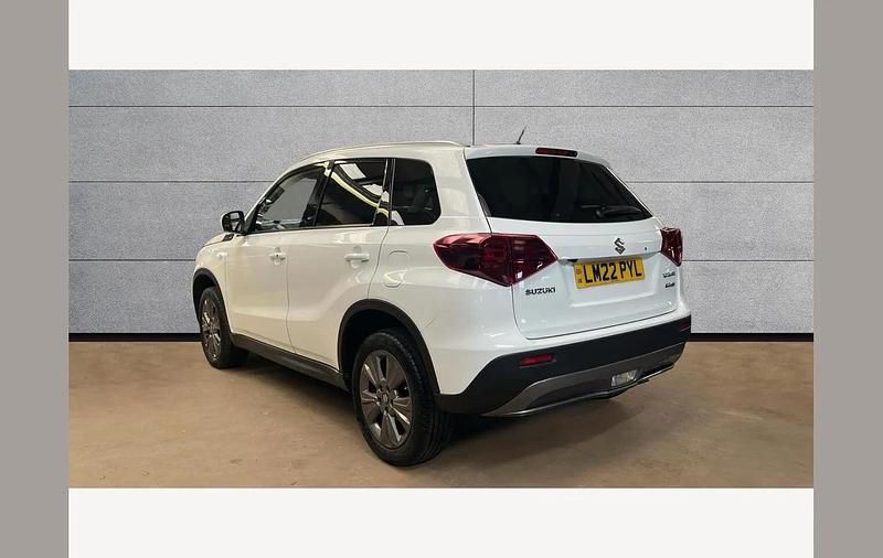 Used Suzuki Vitara SZ-T 129 HP (94 kW) 2022 White SUV