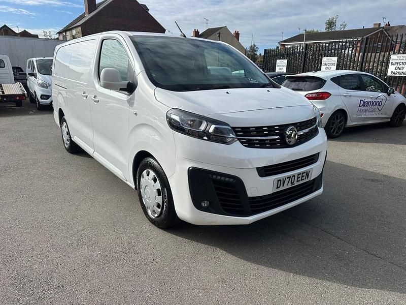 White Used 2020 Vauxhall Vivaro Sportive Van | £6,995 (Fair price) - Image 1/4