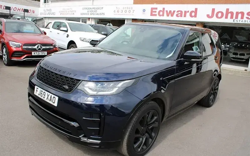 Used Land Rover Discovery 5 Landmark 306 HP (225 kW) 2019 Blue SUV
