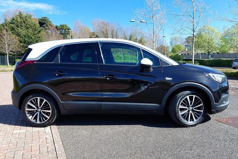 Used Vauxhall Crossland X Elite 82 HP (60 kW) 2019 Black SUV