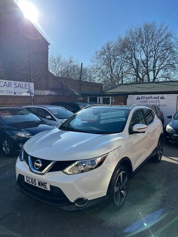 Used Nissan Qashqai N-TEC 110 HP (80 kW) 2015 White SUV