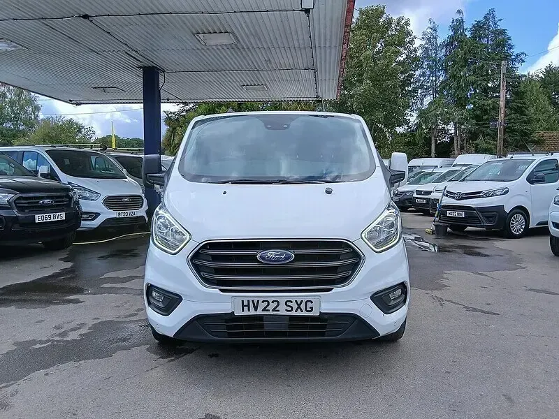 Used Ford Transit Custom Limited 130 HP (95 kW) 2022 White Van