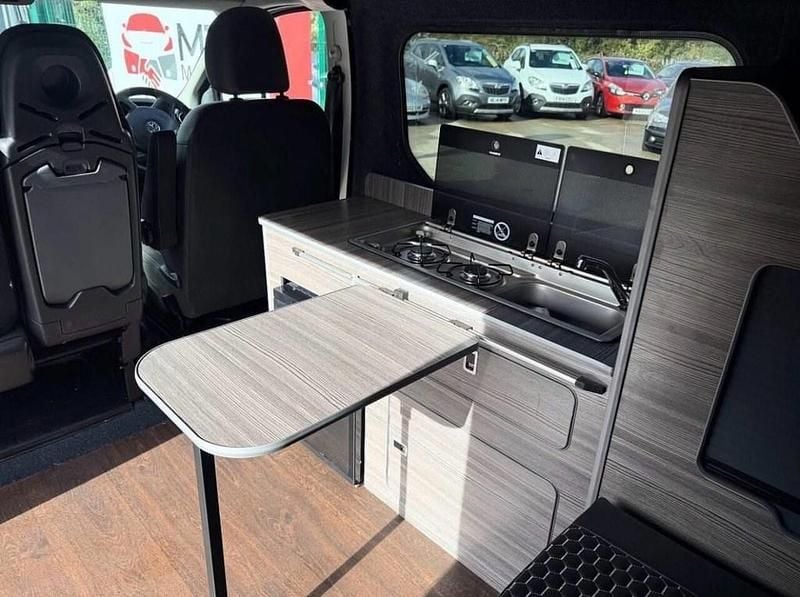 Used Vauxhall Vivaro Sportive 2019 White MPV