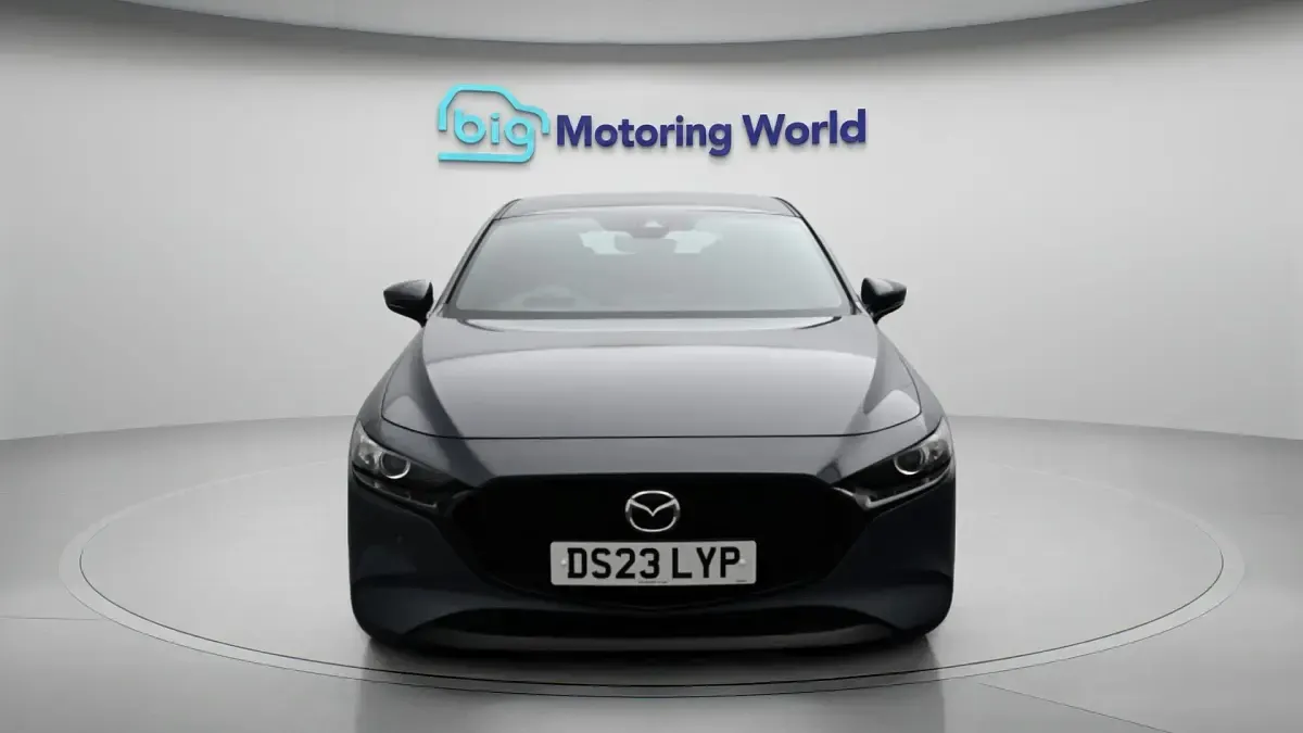 Gebraucht Mazda 3 121 PS (88 kW) 2023 Grau Kleinwagen
