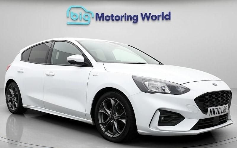 Used 2020 Ford Focus ST-Line Hatchback | £14,090 (Fair price) - Image 1/4