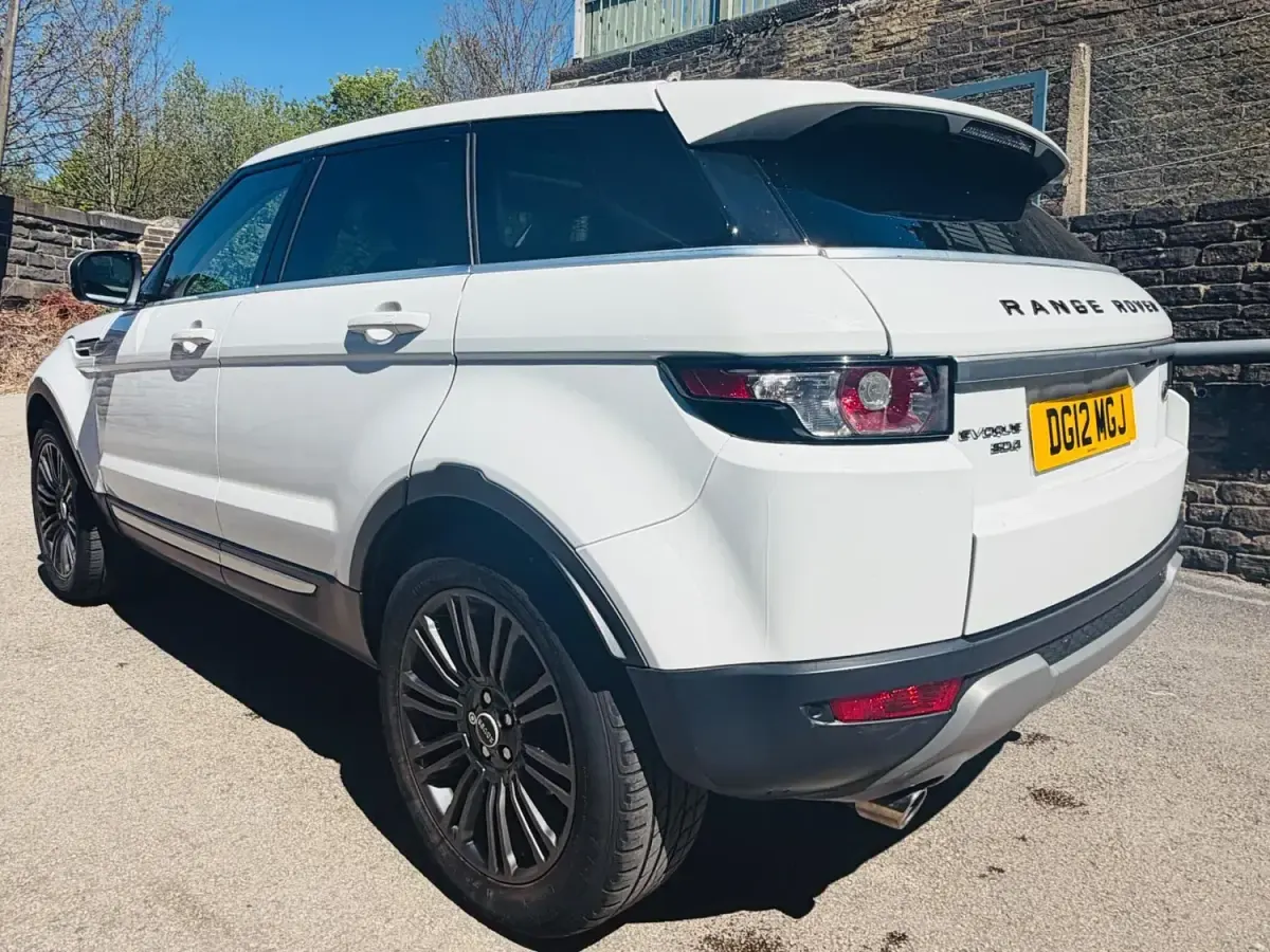 Używany Land Rover Range Rover evoque Prestige 2012 Biały SUV
