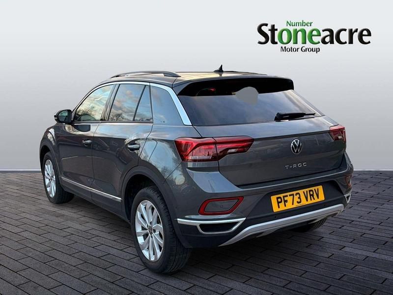 Second-hand VW T-Roc Style 110 CP (80 kW) 2023 Gri SUV