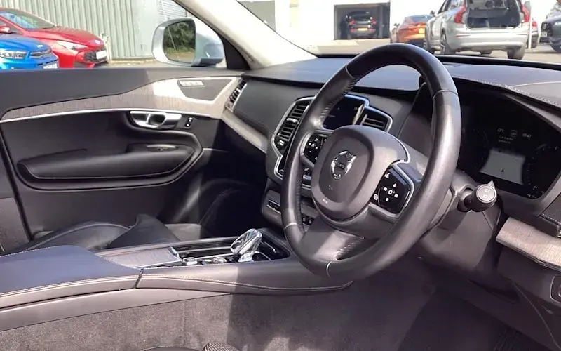 Used Volvo XC90 Inscription 235 HP (172 kW) 2021 SUV
