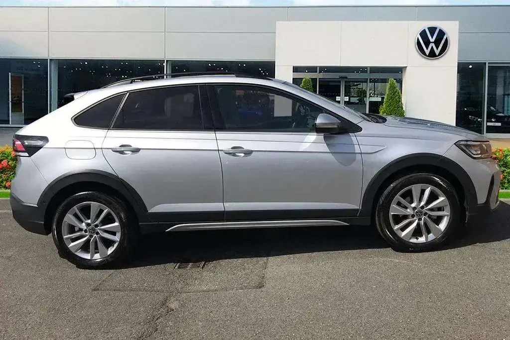Used VW Taigo Match 95 HP (69 kW) 2025 Silver SUV