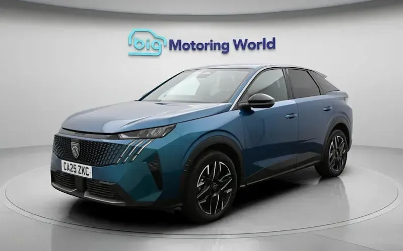 Used Peugeot 3008 Allure 136 HP (100 kW) 2025 Blue SUV