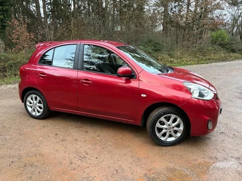 Used Nissan Micra Acenta 80 HP (58 kW) 2016 Red Hatchback