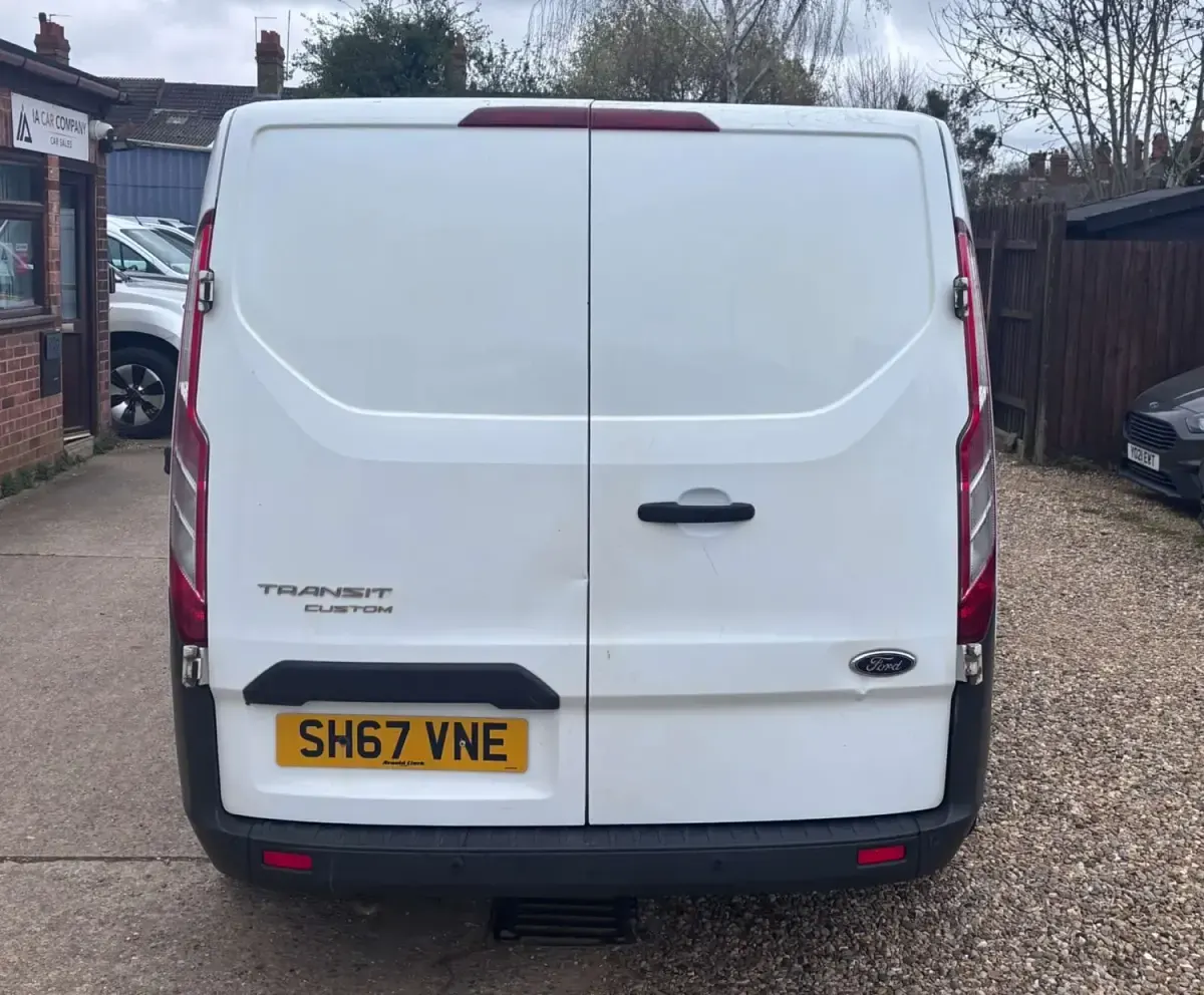 Usado Ford Transit Custom Trend 105 HP (77 kW) 2018 Branco Van