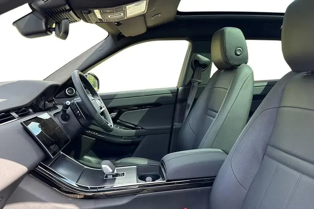 Used Land Rover Range Rover evoque SE Dynamic 2025 Grey SUV