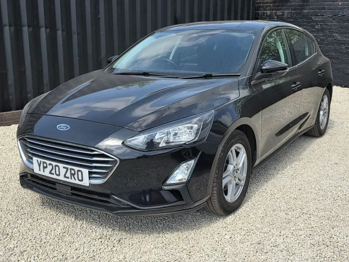 Usado Ford Focus Zetec 120 HP (88 kW) 2020 Preto Citadino