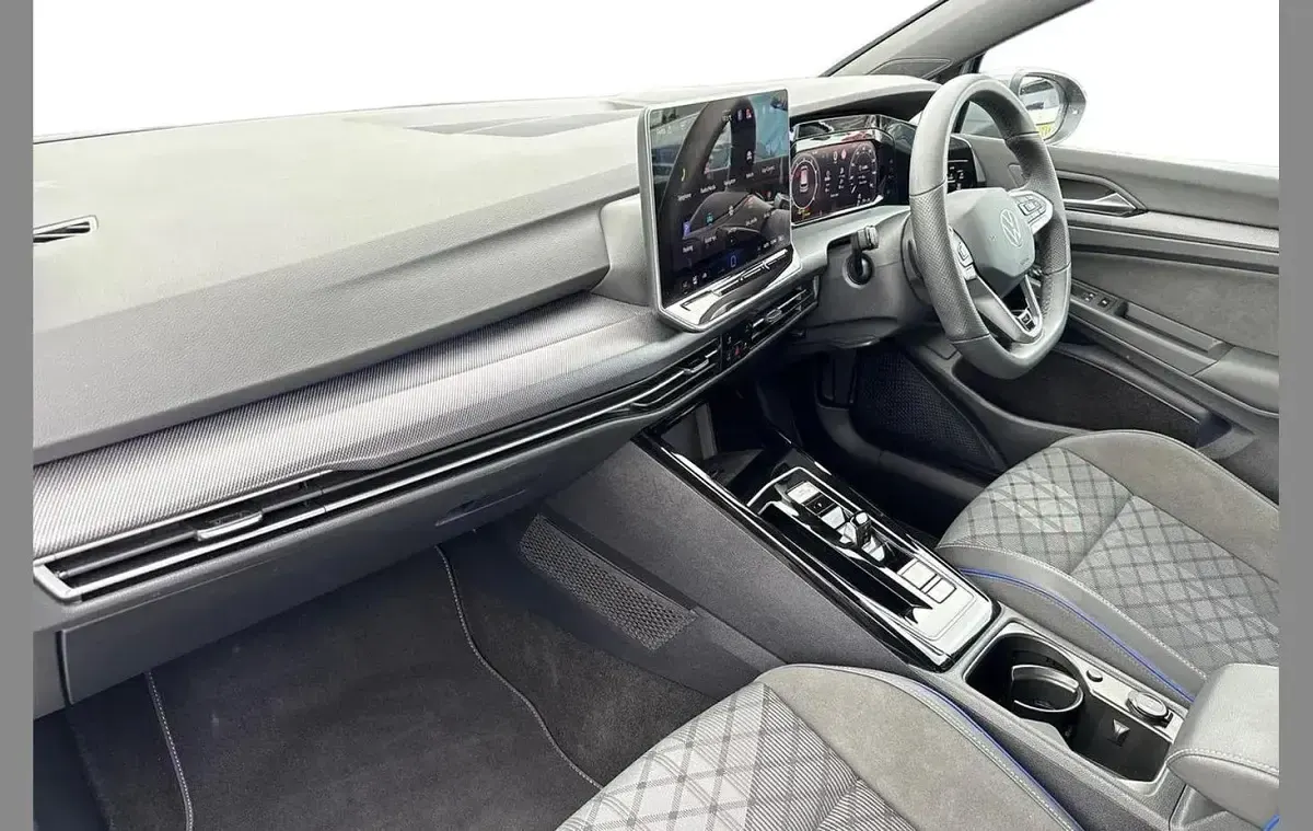Used VW Golf VIII R-line 147 HP (108 kW) 2025 Grey Hatchback