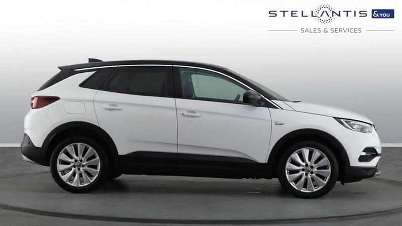 White Used 2019 Vauxhall Grandland X Elite SUV | £12,435 (Fair price) - Image 1/4