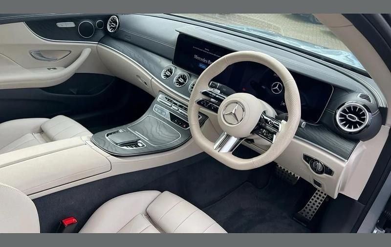 Used Mercedes E300 AMG Line Premium 254 HP (186 kW) 2022 Silver Coupe
