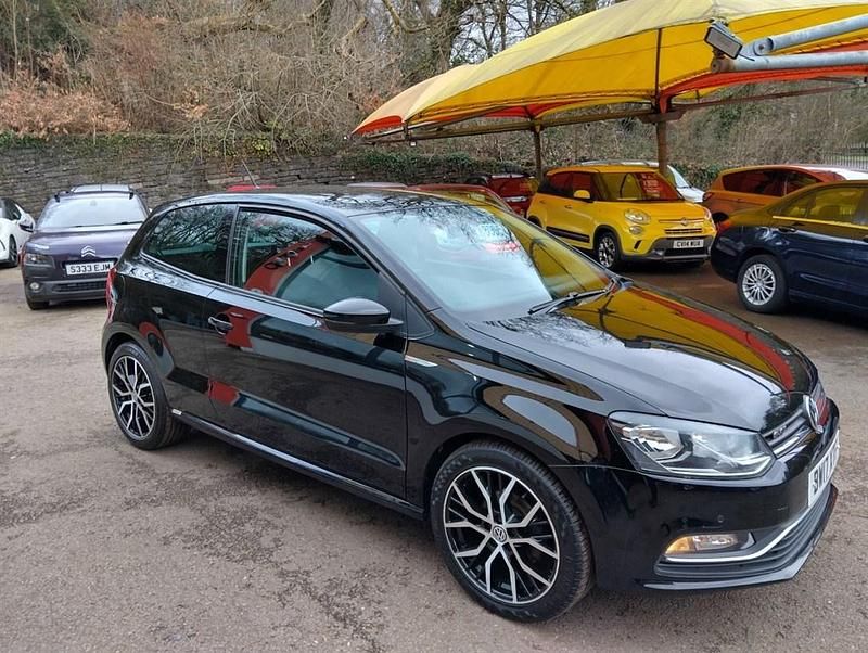 Begagnad VW Polo Edition 60 HK (44 kW) 2017 Svart Halvkombi