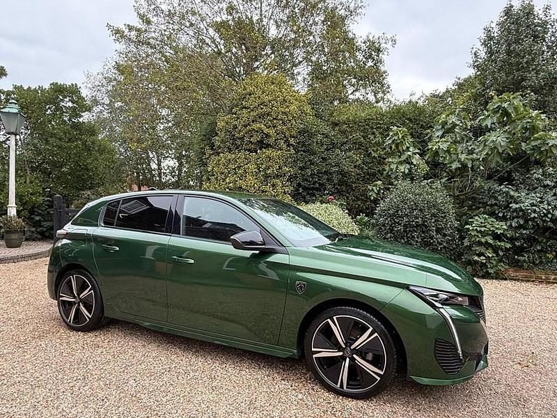 Used Peugeot 308 GT 130 HP (95 kW) 2024 Green Hatchback